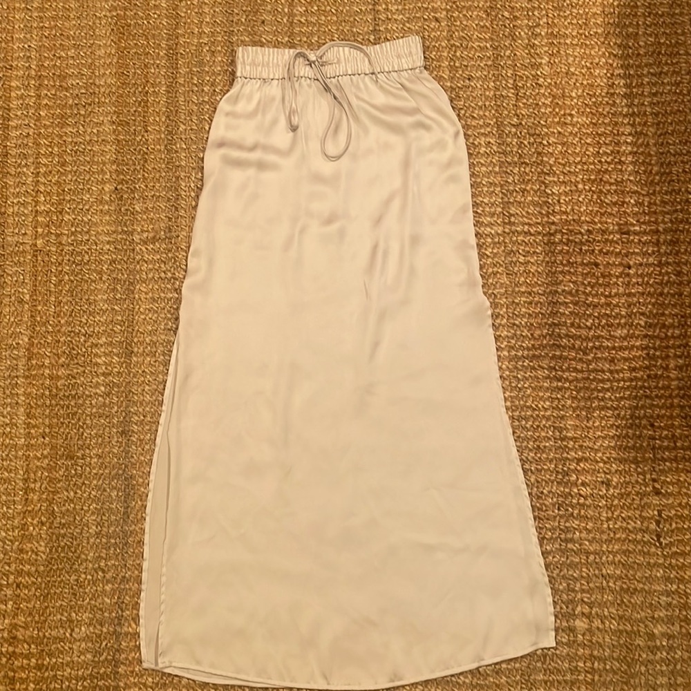 Silky skirt perfect for summer